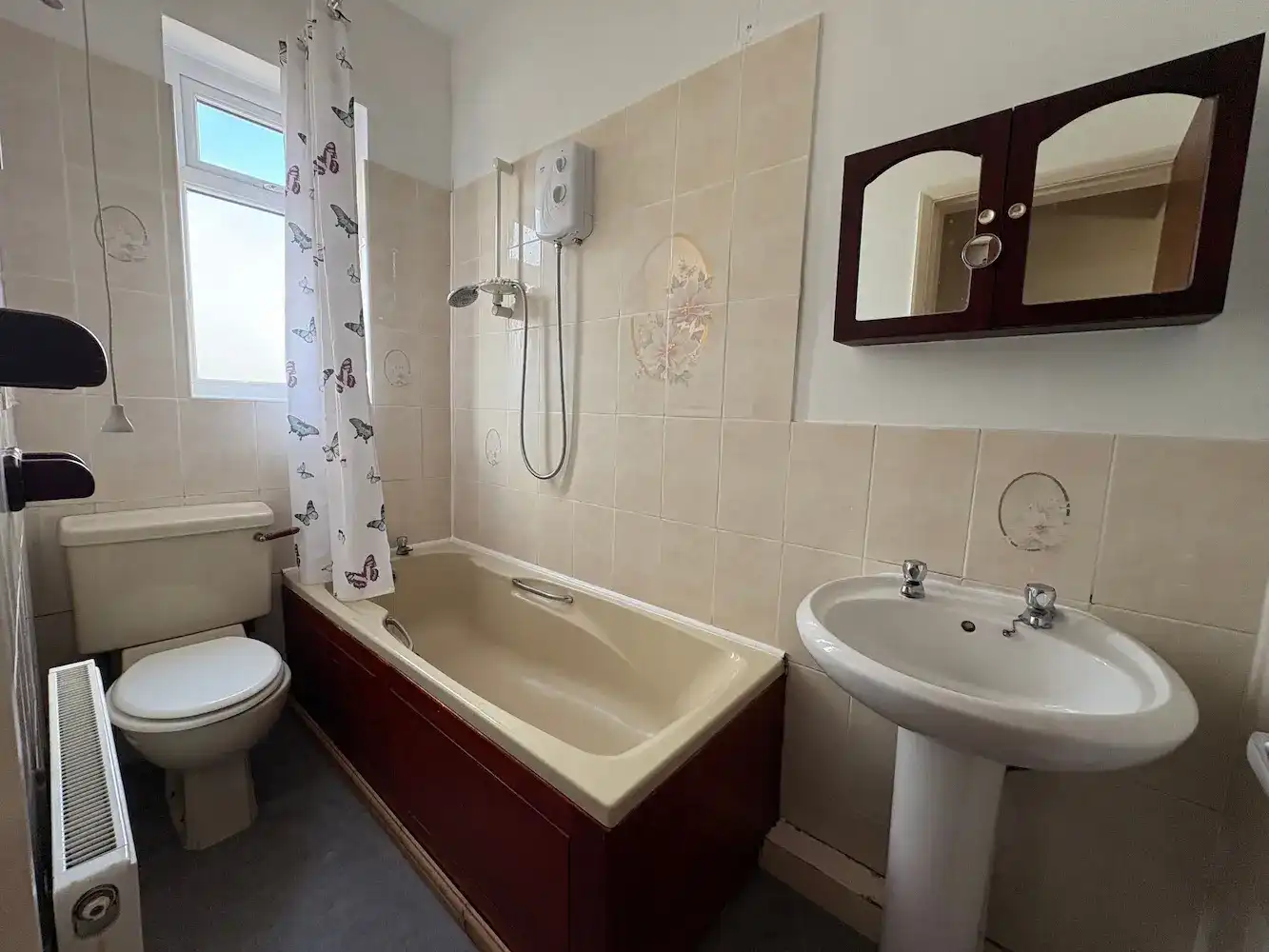 Image of Racecommon Road